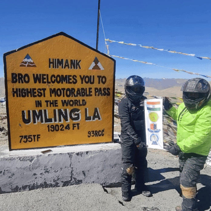 Bankura Duo Conquers Umling La, Sets India Book of Records Mark